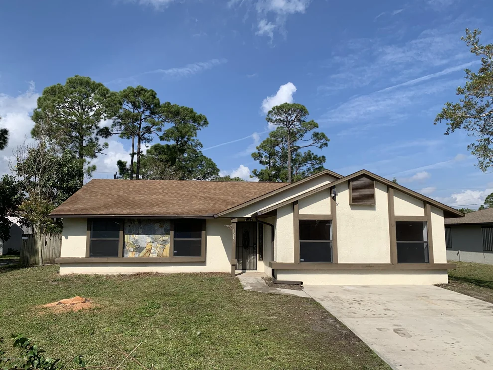 Unit for sale at 1325 Madoc Street NW, Palm Bay, FL 32907