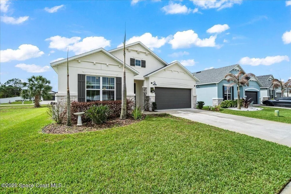 Unit for sale at 524 Corbin Circle SW, Palm Bay, FL 32908