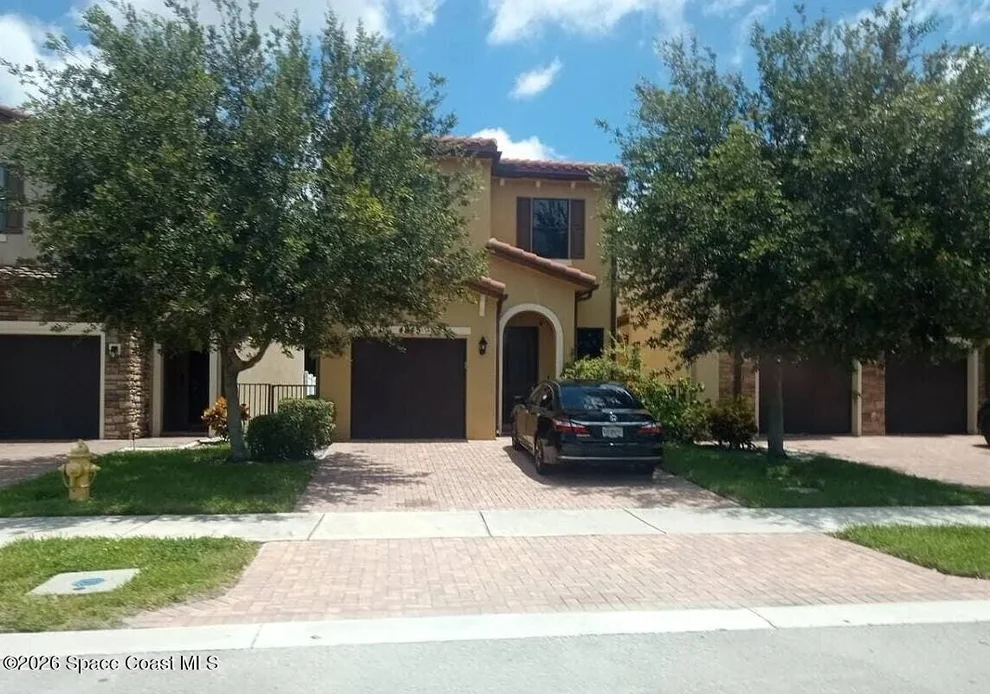 Unit for sale at 4845 NW 55th Place, Tamarac, FL 33321