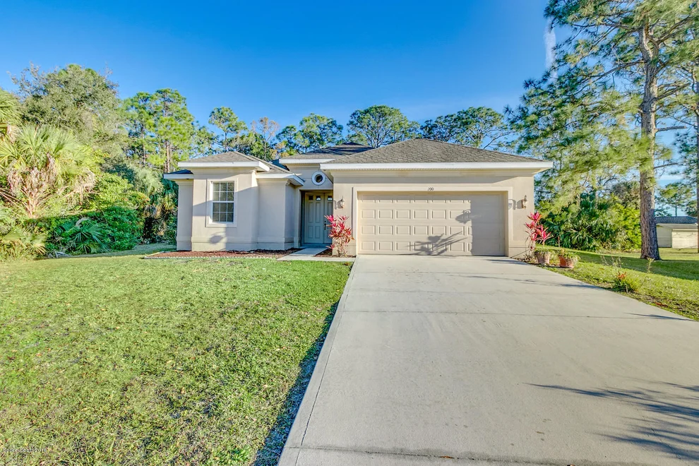 Unit for sale at 200 Umber Street NW, Palm Bay, FL 32907