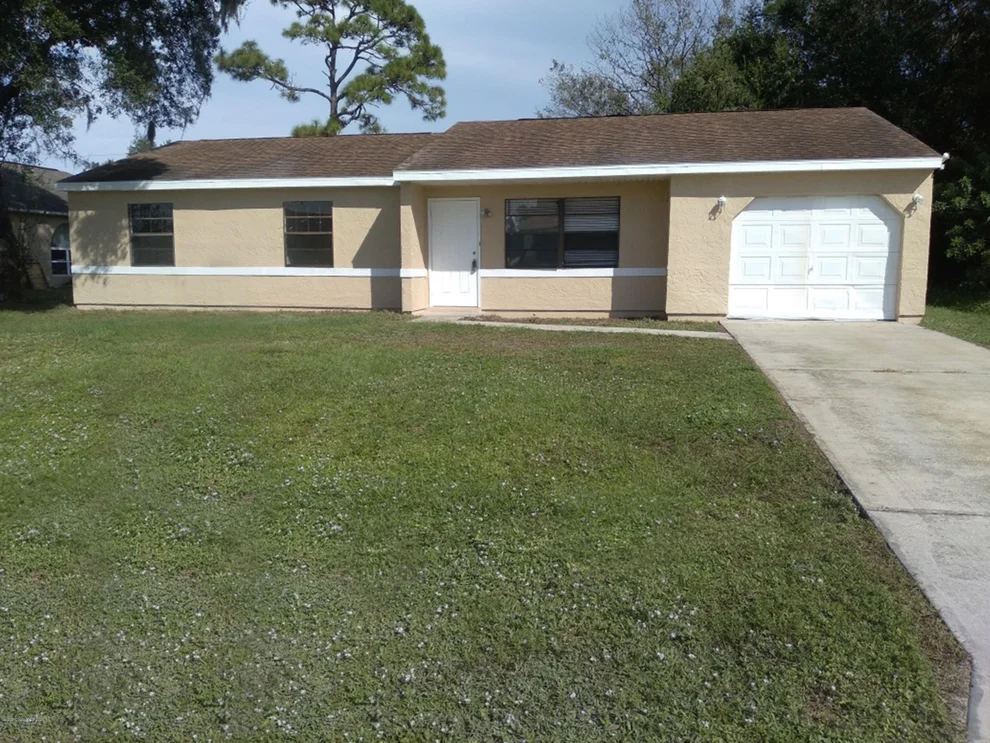 Unit for sale at 928 Sable Circle SE, Palm Bay, FL 32909