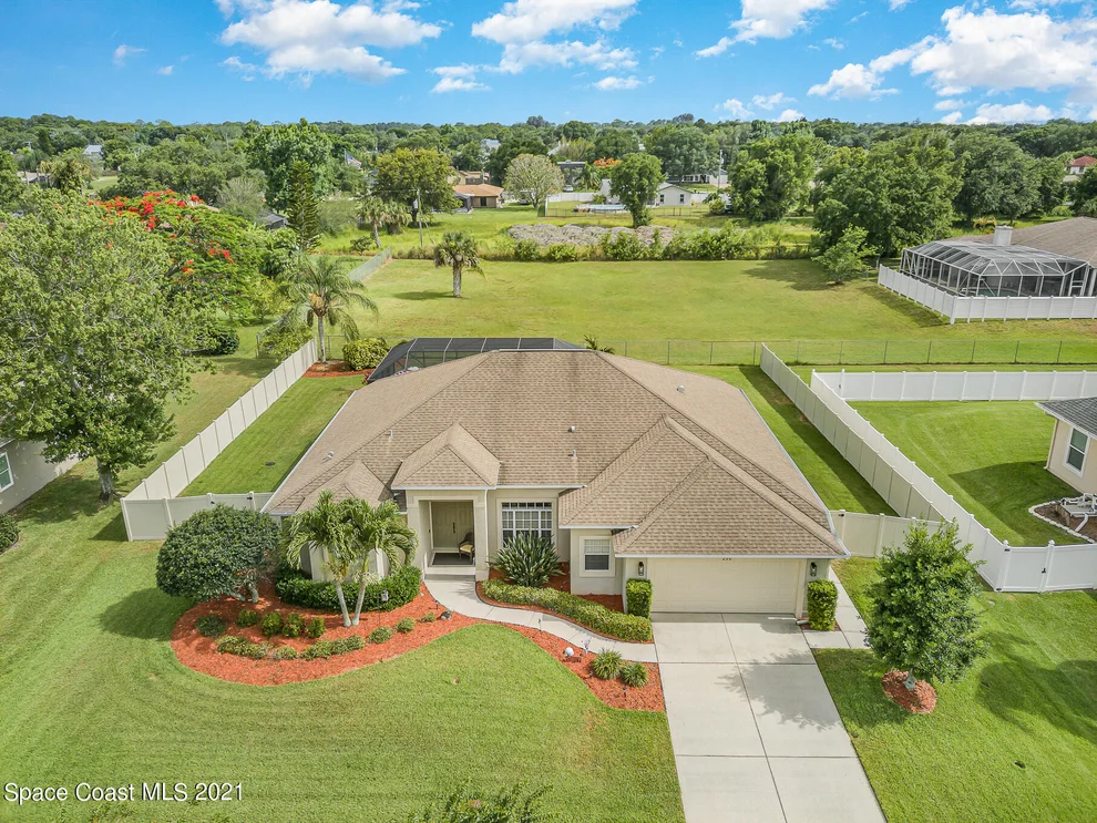Unit for sale at 220 Northgrove Drive, Merritt Island, FL 32953