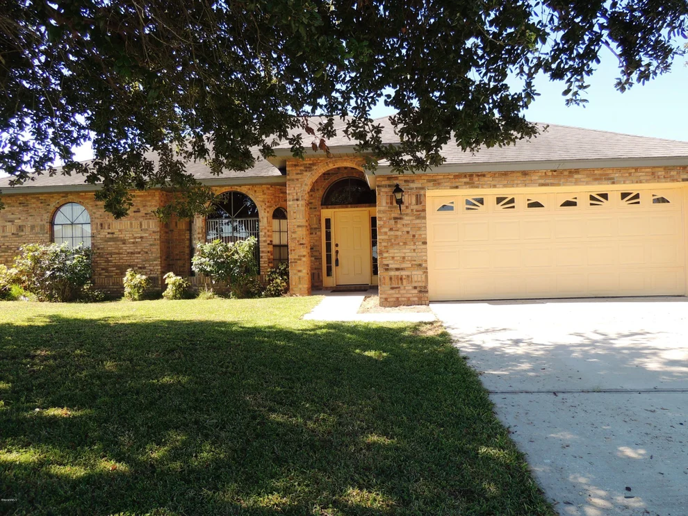 Unit for sale at 170 Palm Circle, Melbourne, FL 32940