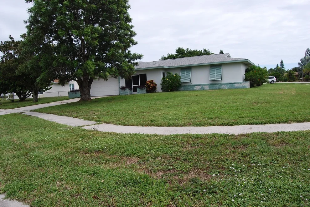 Unit for sale at 810 NE Vance Circle, Palm Bay, FL 32905