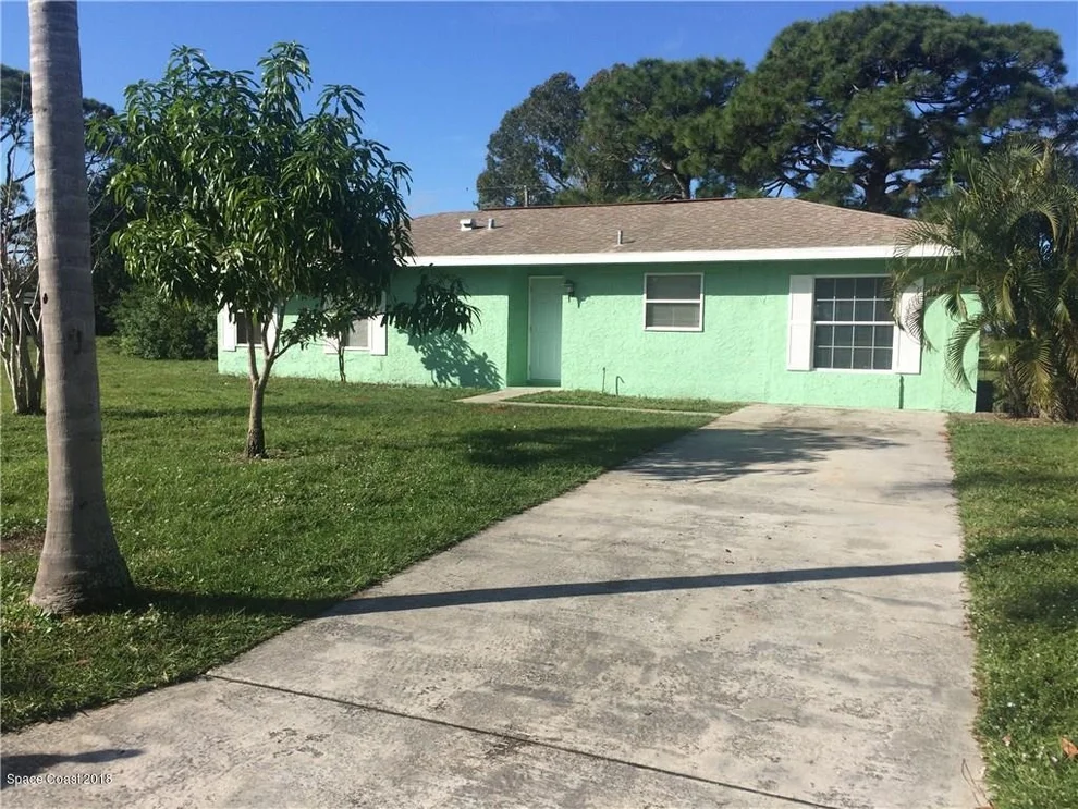 Unit for sale at 2205 18th Avenue SW, Vero Beach, FL 32962