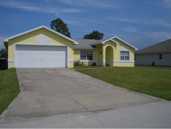 Unit for sale at 2941 SE Denver, Palm Bay, FL 32909
