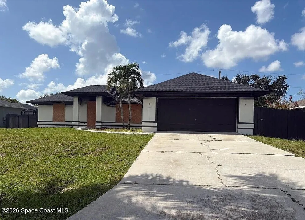Unit for sale at 930 SW 33rd Terrace, Cape Coral, FL 33914