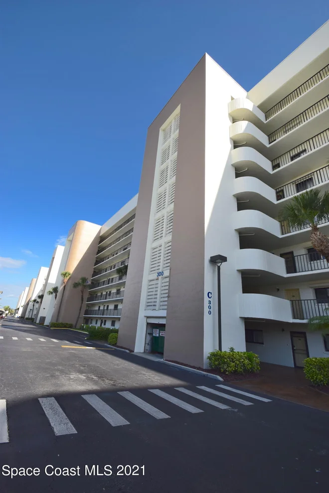 Unit for sale at 300 S Sykes Creek Parkway, Merritt Island, FL 32952