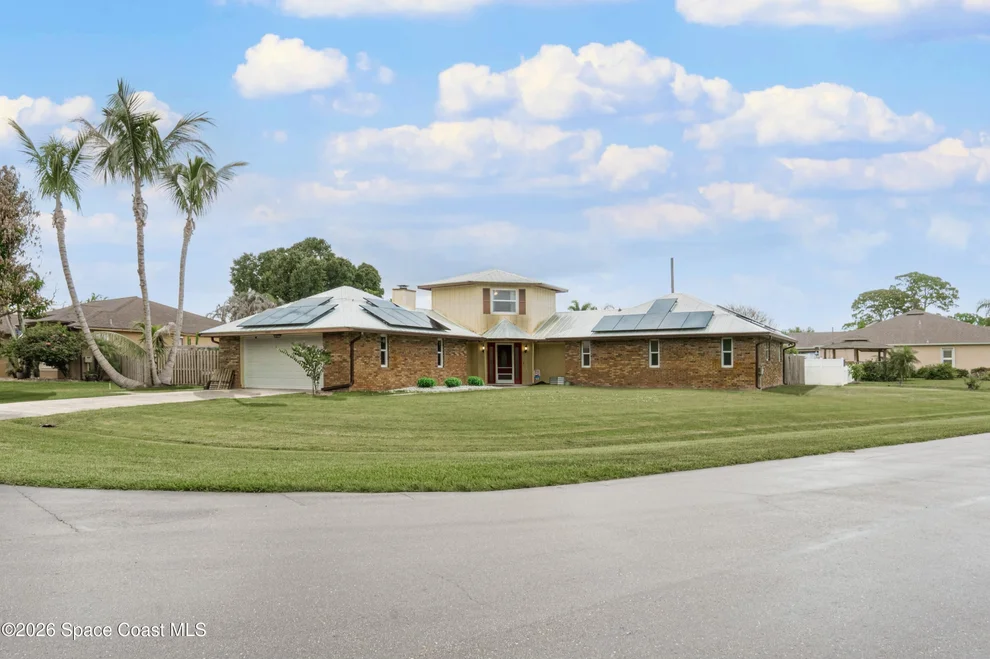 Unit for sale at 1091 SE Spinnaker Avenue, Port St. Lucie, FL 34983