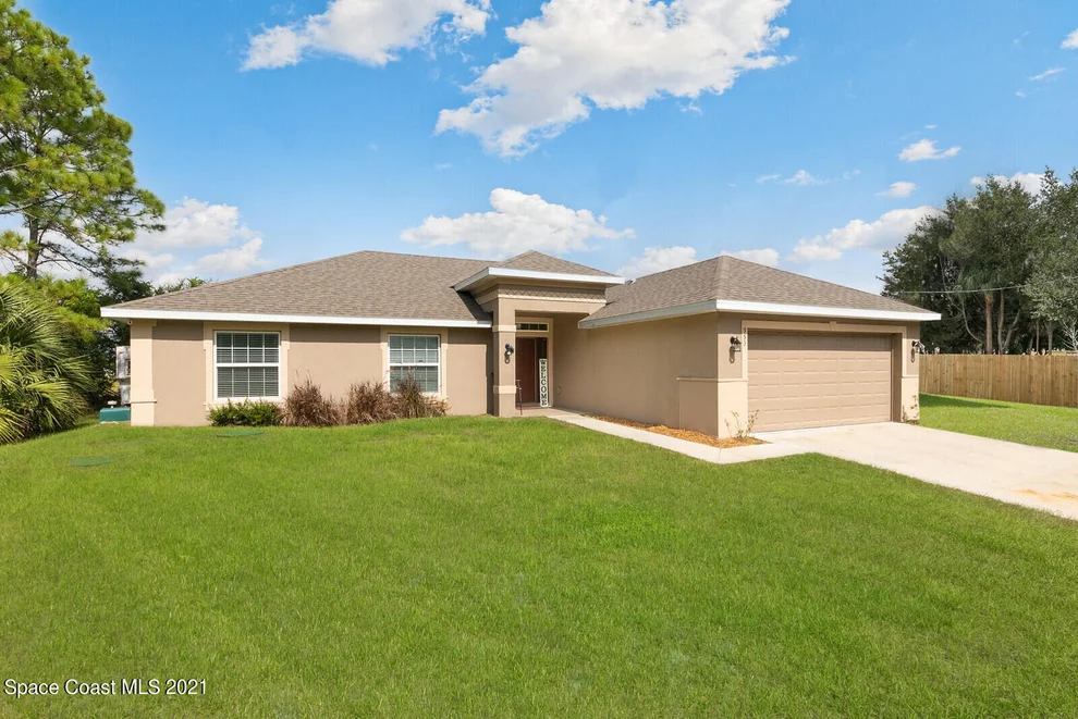 Unit for sale at 953 Ray Road SE, Palm Bay, FL 32909