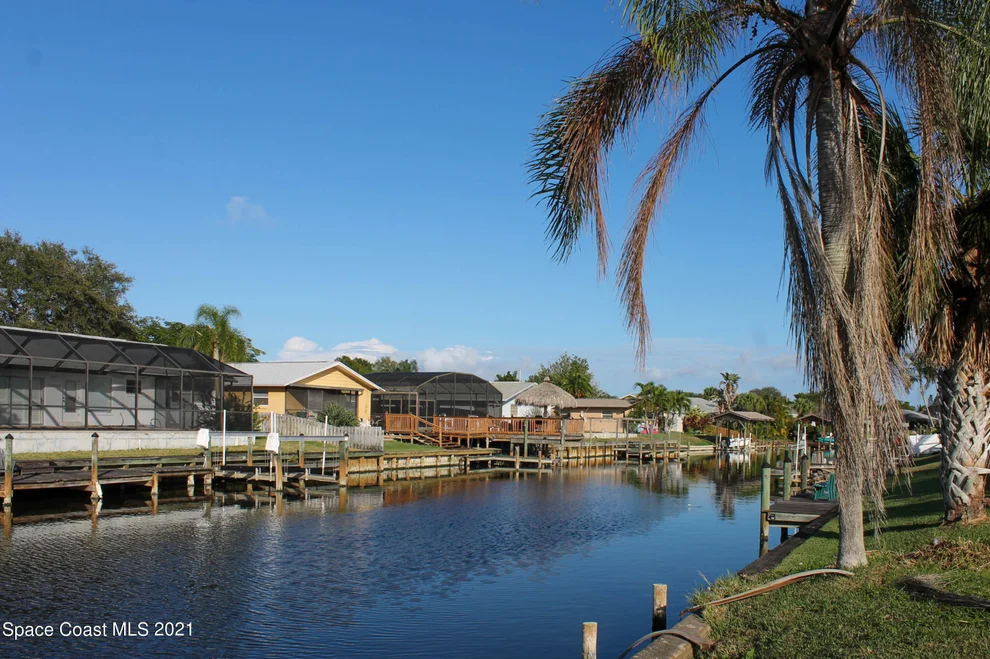 Unit for sale at 130 Via De La Reina, Merritt Island, FL 32953