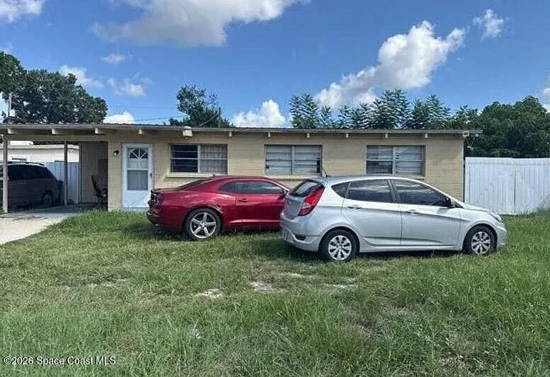 Unit for sale at 7816 Ridein Road, Tampa, FL 33618