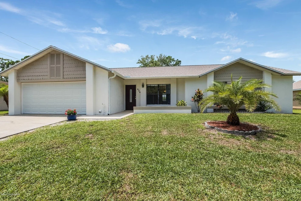 Unit for sale at 424 Orlov Road NW, Palm Bay, FL 32907