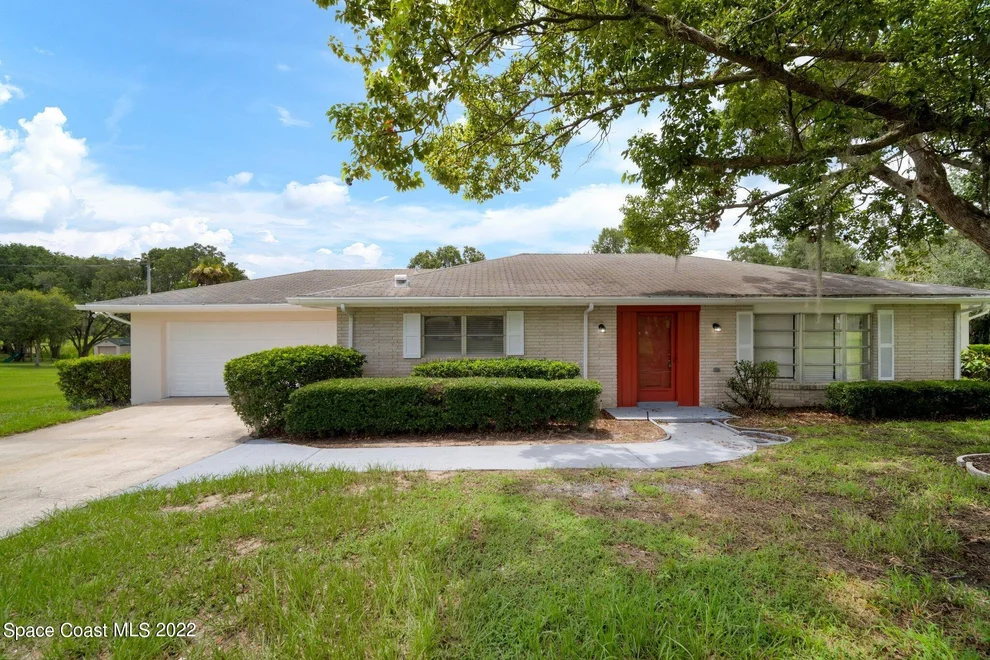 Unit for sale at 1305 S Highland Park Drive, Lake Wales, FL 33898