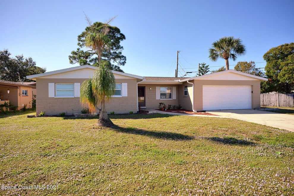 Unit for sale at 845 S Courtenay Parkway, Merritt Island, FL 32952