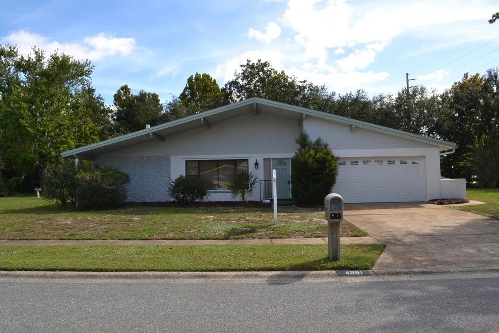 Unit for sale at 4581 Camelot Drive, Titusville, FL 32780