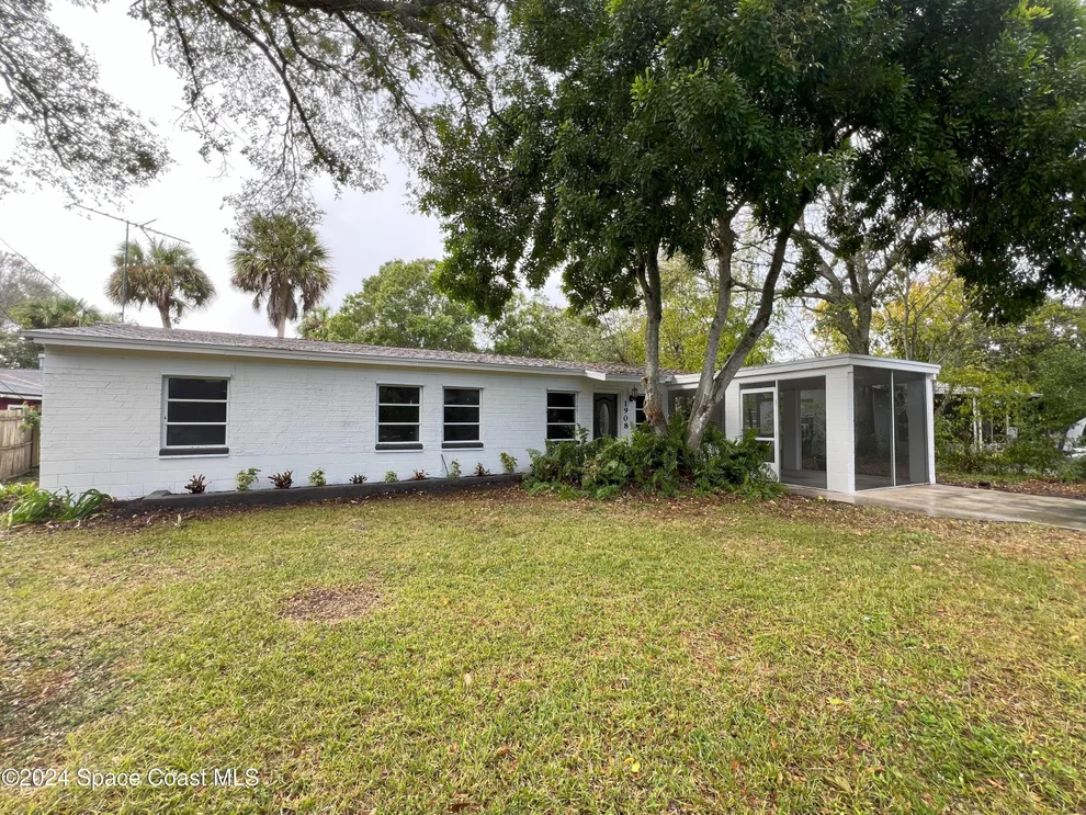 Unit for sale at 1908 Palm Boulevard, Melbourne, FL 32901