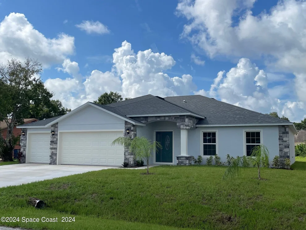 Unit for sale at 1002 Castile Road SE, Palm Bay, FL 32909