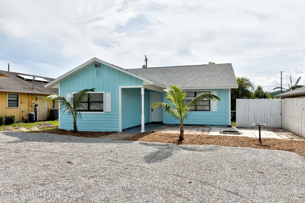 Unit for sale at 475 14th Street SW, Vero Beach, FL 32962