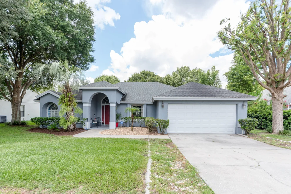 Unit for sale at 876 High Pointe Circle, Minneola, FL 34715
