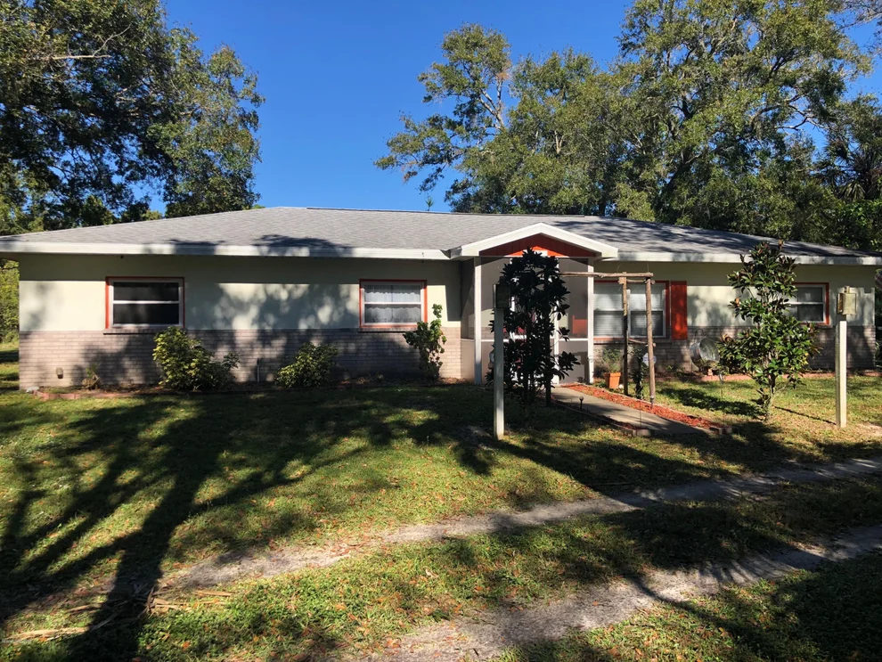 Unit for sale at 100 S Broadway Street, Fellsmere, FL 32948