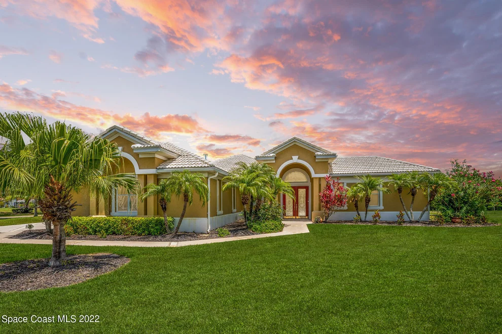 Unit for sale at 911 Stratford Place, Melbourne, FL 32940