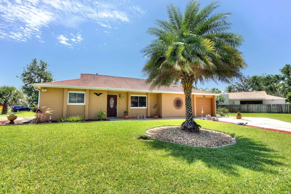 Unit for sale at 675 Casa Grande Drive, Melbourne, FL 32940