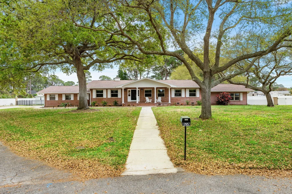 Unit for sale at 795 Pine Place, Merritt Island, FL 32952