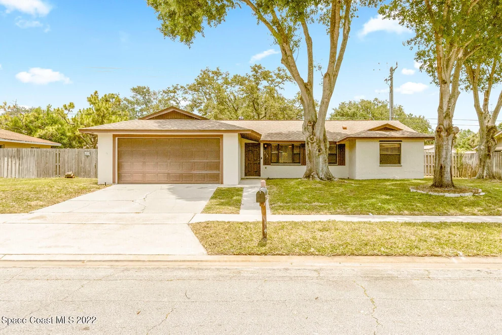 Unit for sale at 1878 Ontario Circle N, Melbourne, FL 32935