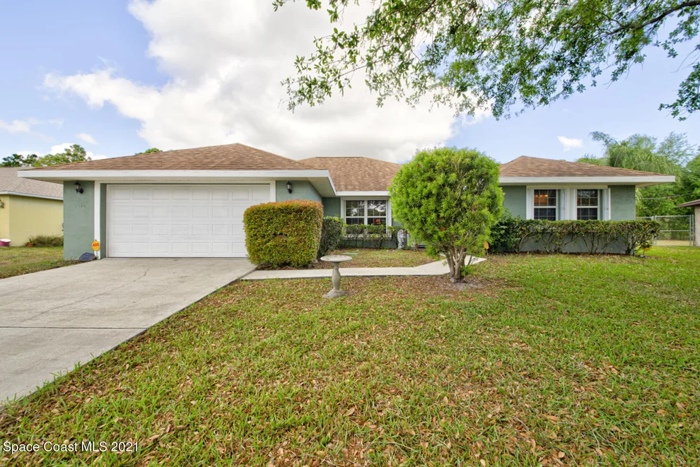 Unit for sale at 709 Furth Road NW, Palm Bay, FL 32907