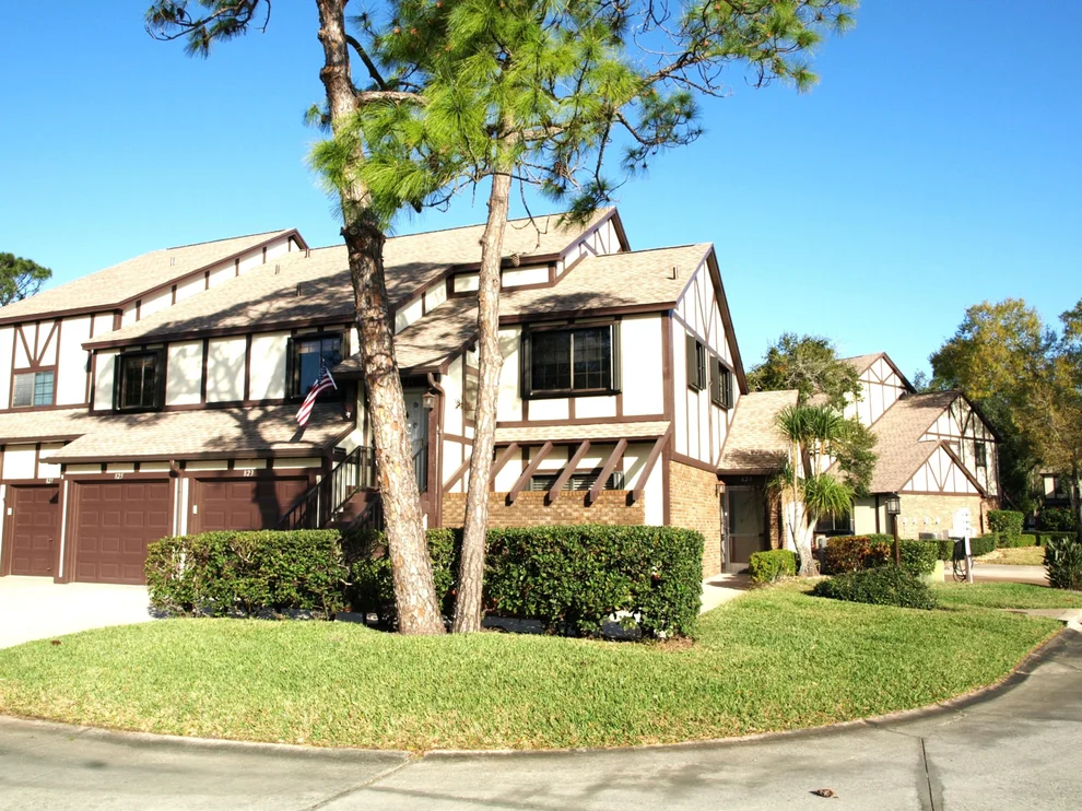 Unit for sale at 823 Greenwood Manor Circle, West Melbourne, FL 32904