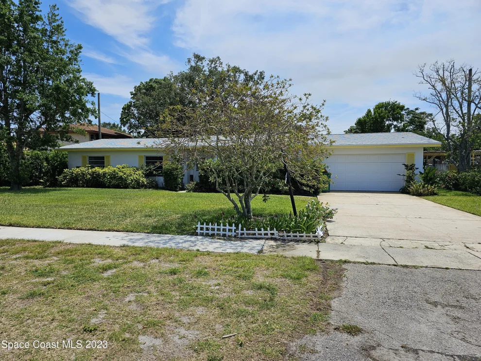 Unit for sale at 205 E Ave C, Melbourne, FL 32901