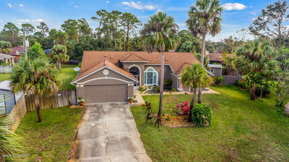 Unit for sale at 311 SE Bellis Court SE, Palm Bay, FL 32909
