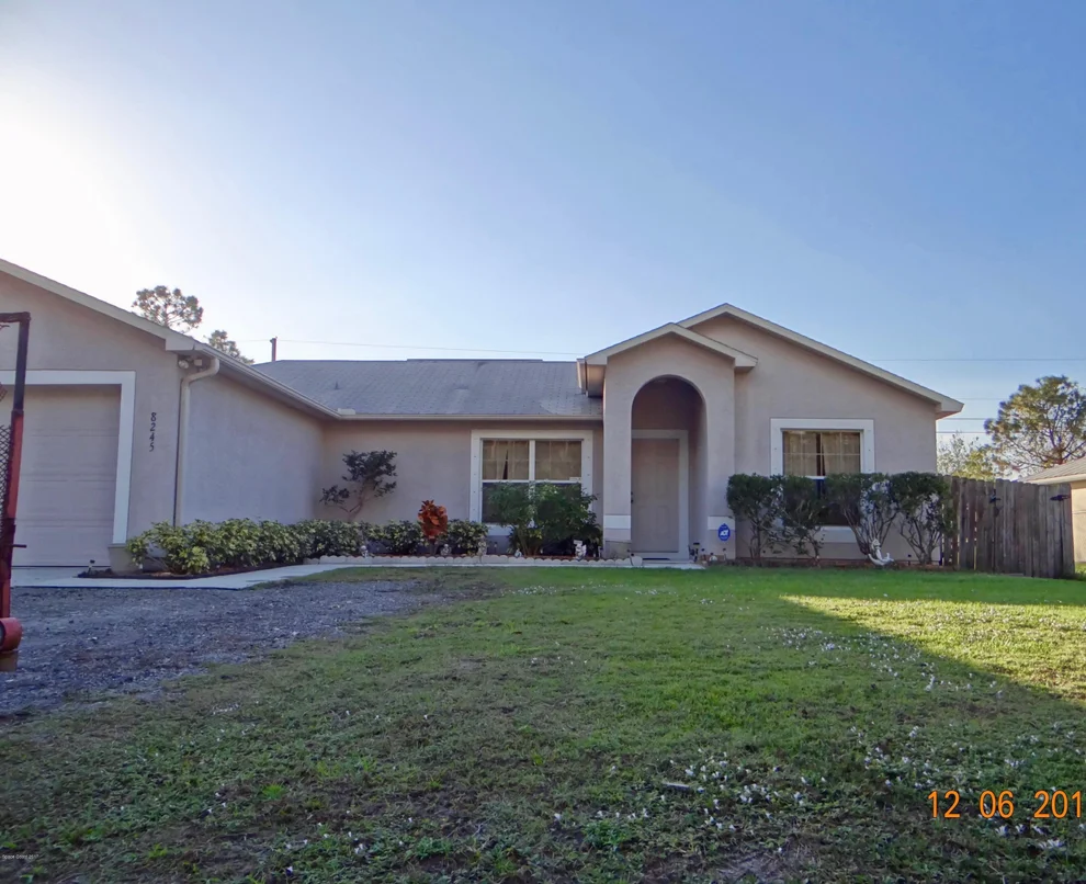 Unit for sale at 8245 102nd Avenue, Vero Beach, FL 32967