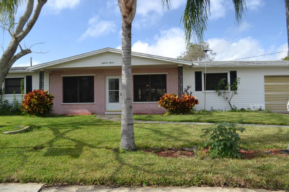 Unit for sale at 1815 S Dodge Circle, Melbourne, FL 32935