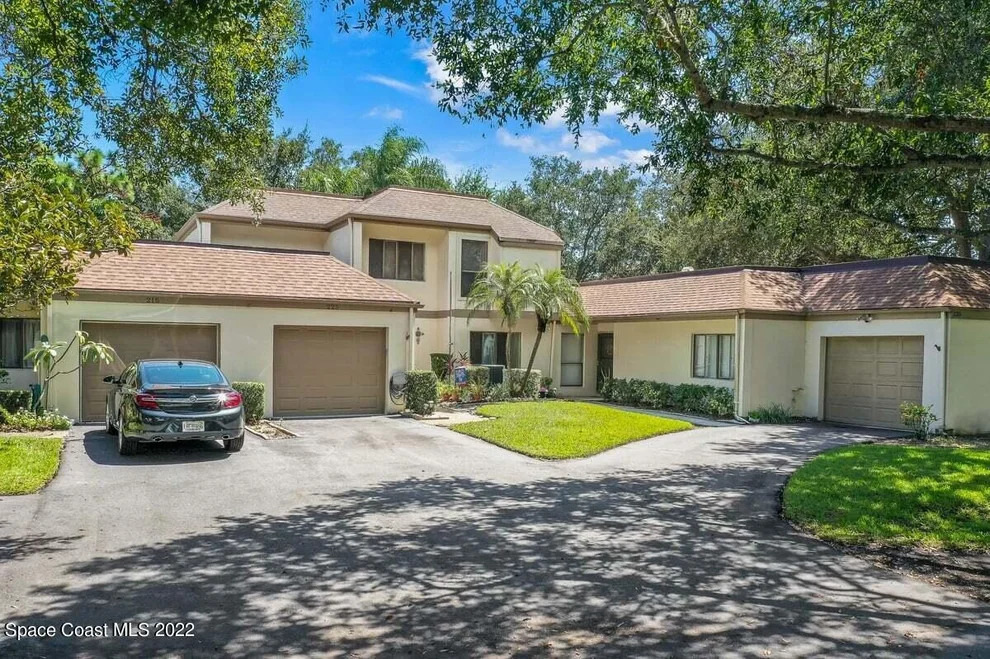Unit for sale at 225 Country Club Drive, Melbourne, FL 32940